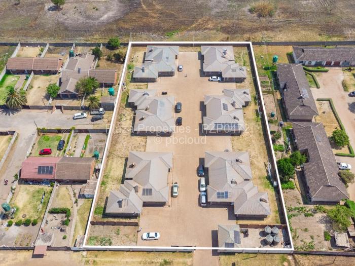 Townhouse/Cluster for Sale in Mabelreign, Harare