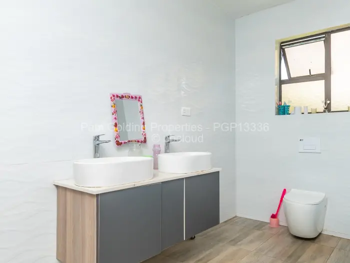 Townhouse/Cluster for Sale in Quinnington, Harare