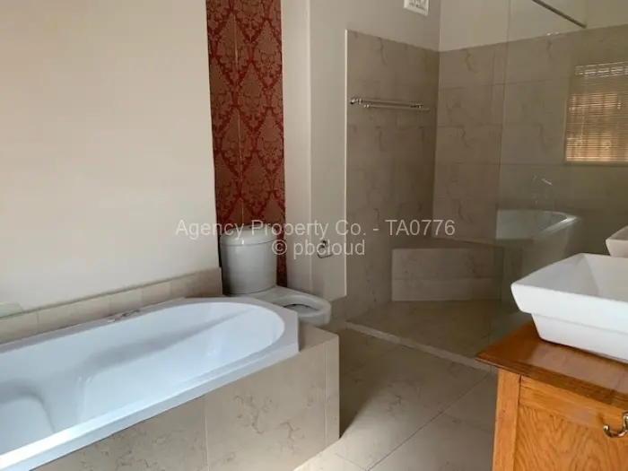 Townhouse/Cluster to Rent in Highlands