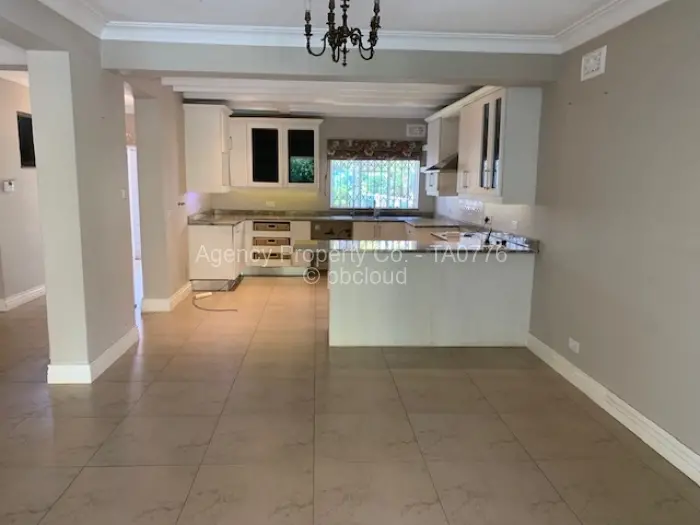 Townhouse/Cluster to Rent in Highlands