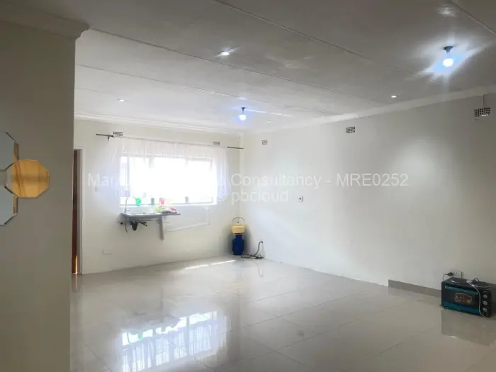 2 Bedroom House to Rent in Selbourne Park, Bulawayo