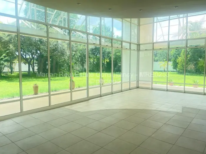 5 Bedroom House for Sale in Burnside, Bulawayo