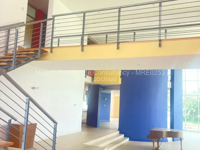 5 Bedroom House for Sale in Burnside, Bulawayo