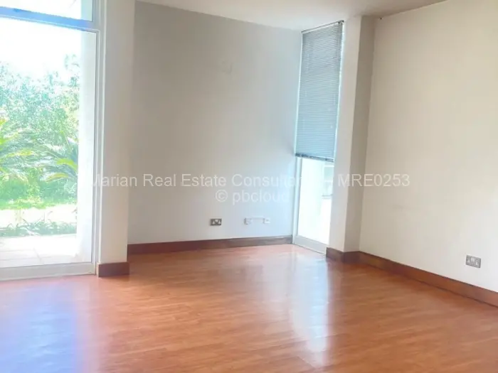 5 Bedroom House for Sale in Burnside, Bulawayo