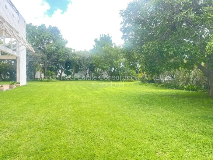 5 Bedroom House for Sale in Burnside, Bulawayo