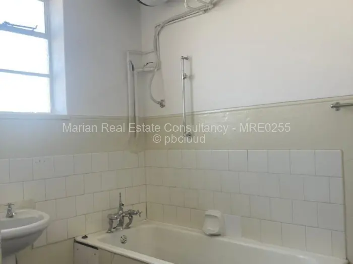 Flat/Apartment to Rent in Bulawayo City Centre, Bulawayo