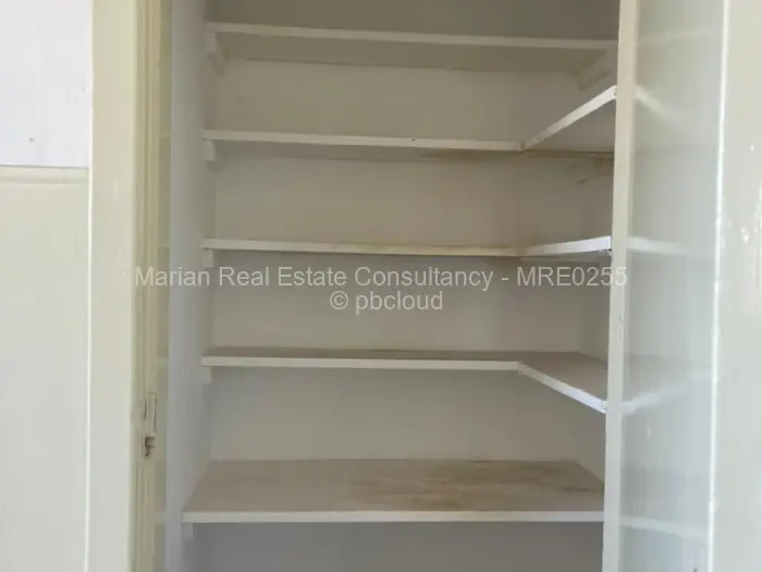 Flat/Apartment to Rent in Bulawayo City Centre, Bulawayo