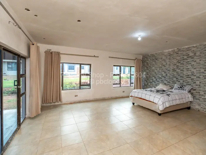7 Bedroom House for Sale in The Grange, Harare