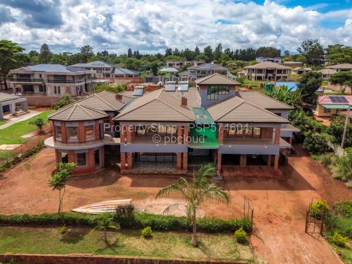7 Bedroom House for Sale in The Grange, Harare