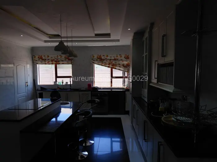 5 Bedroom House to Rent in Mount Pleasant, Harare