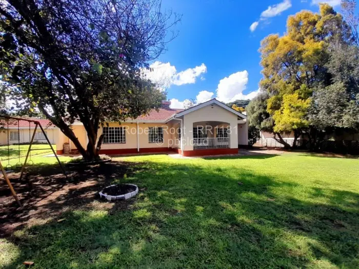 Townhouse/Cluster to Rent in Highlands