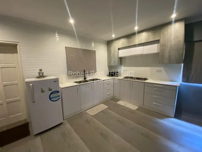 2 Bedroom Cottage/Garden Flat to Rent in Alexandra Park