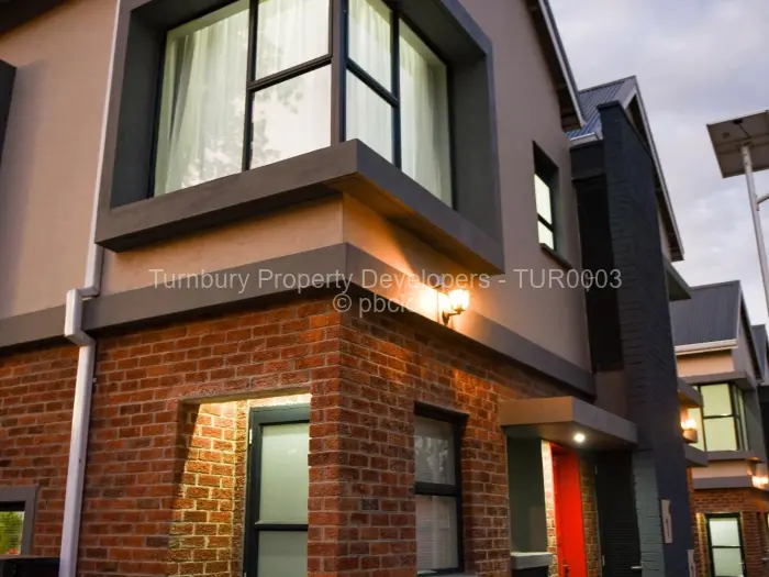 Townhouse/Cluster to Rent in Highlands