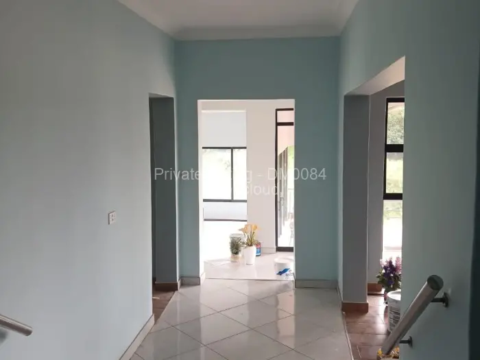 6 Bedroom House to Rent in Borrowdale, Harare