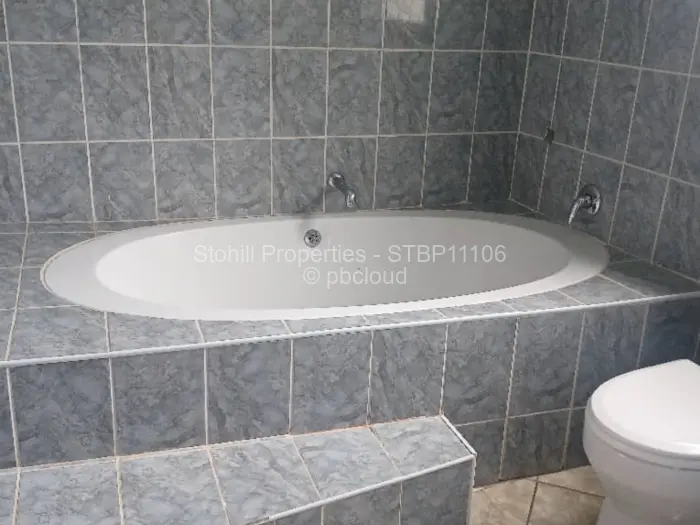 7 Bedroom House to Rent in Mount Pleasant, Harare