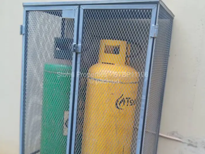 7 Bedroom House to Rent in Mount Pleasant, Harare