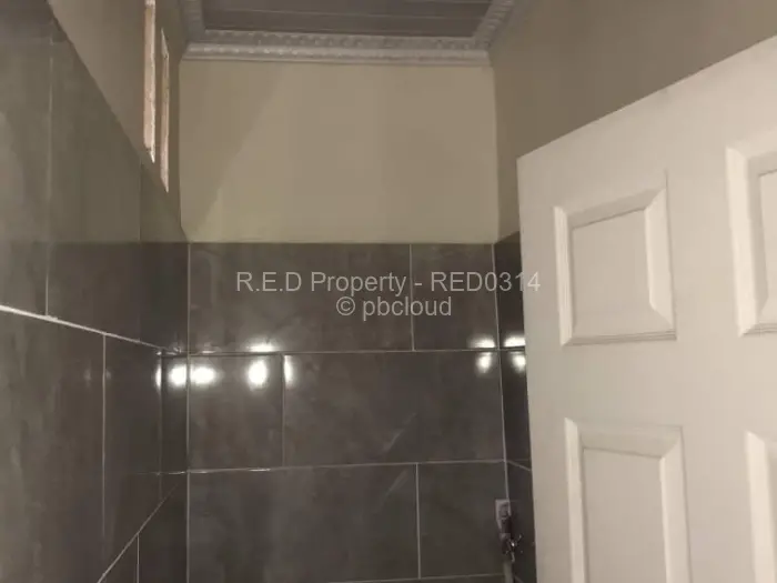 1 Bedroom Cottage/Garden Flat to Rent in Famona, Bulawayo