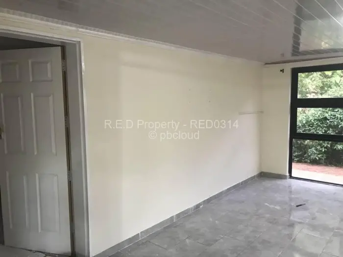 1 Bedroom Cottage/Garden Flat to Rent in Famona, Bulawayo