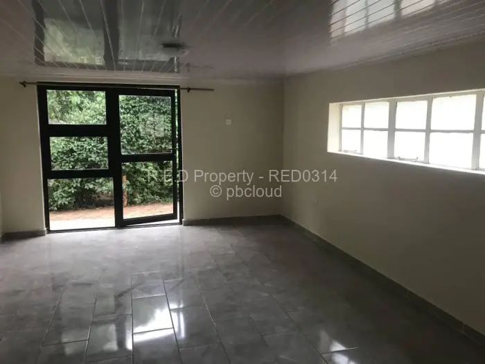 1 Bedroom Cottage/Garden Flat to Rent in Famona, Bulawayo