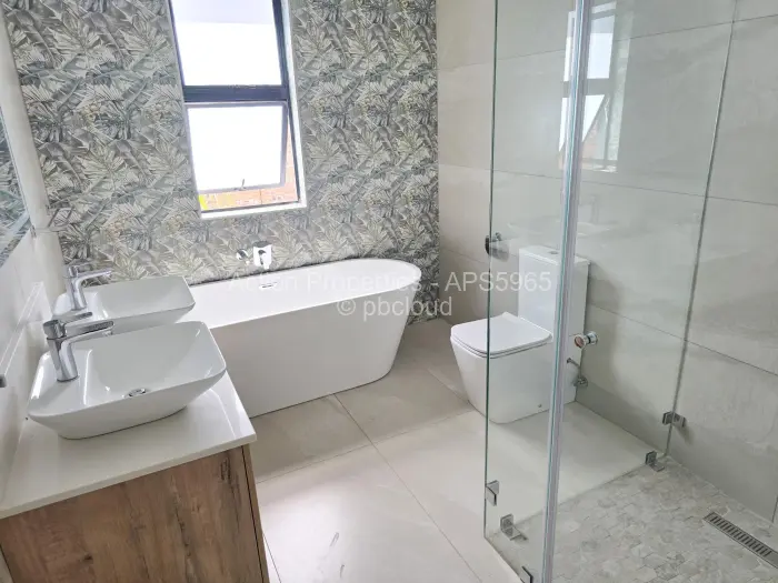 Townhouse/Cluster to Rent in Highlands, Harare