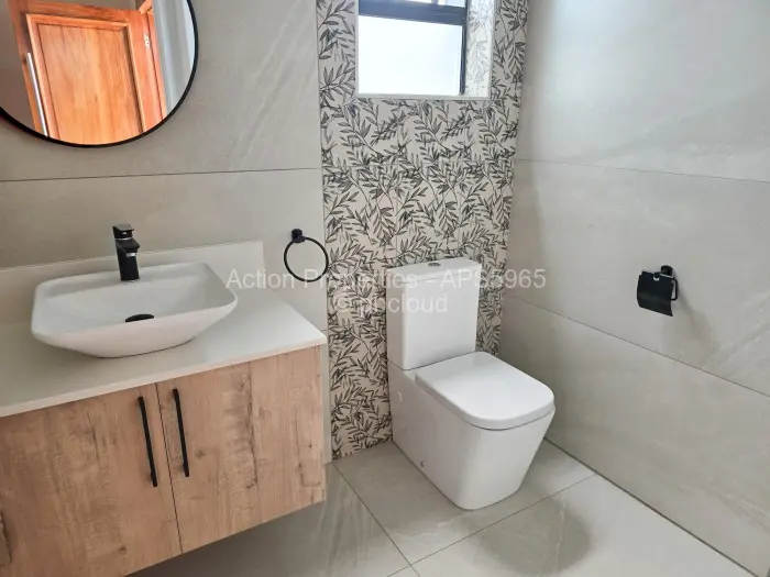 Townhouse/Cluster to Rent in Highlands, Harare