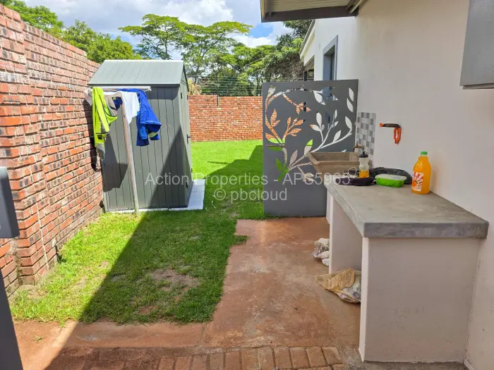 Townhouse/Cluster to Rent in Highlands, Harare