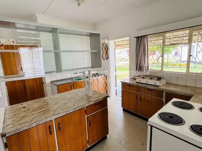 4 Bedroom House for Sale in Woodlands, Bulawayo