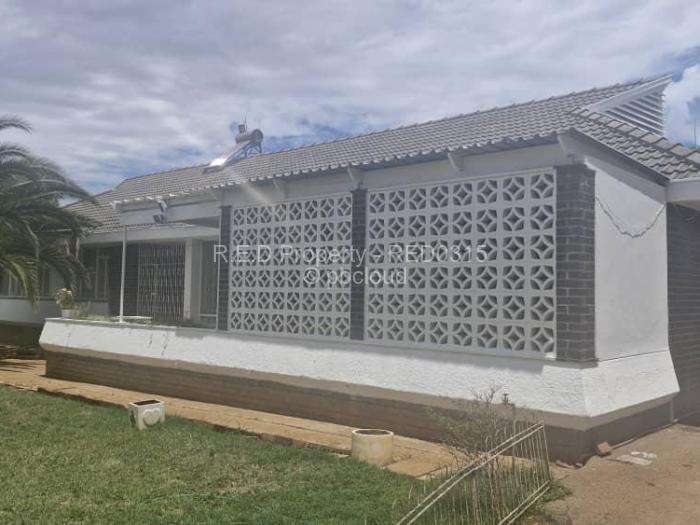 Other Commercial to Rent in Kumalo, Bulawayo