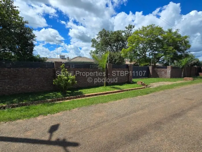 7 Bedroom House for Sale in Norton, Norton