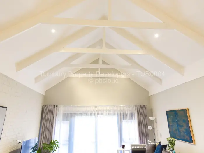 Townhouse/Cluster to Rent in Meyrick Park, Harare