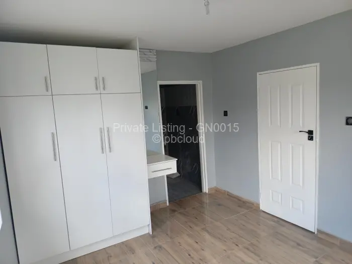 Townhouse/Cluster for Sale in Arlington, Harare