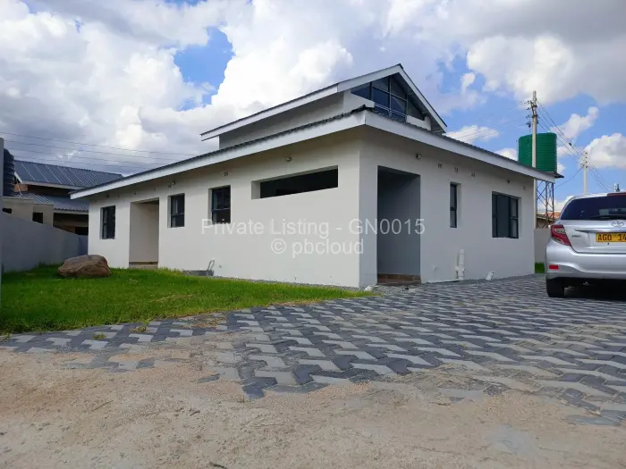 Townhouse/Cluster for Sale in Arlington, Harare