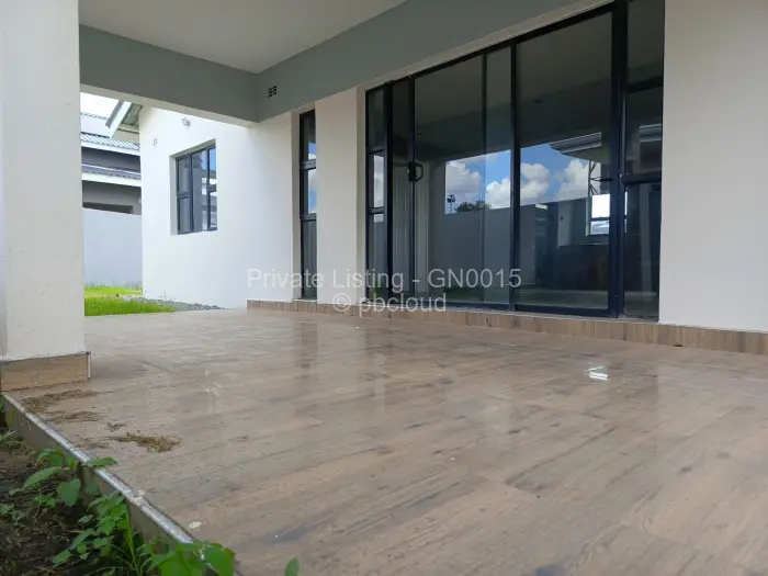 Townhouse/Cluster for Sale in Arlington, Harare