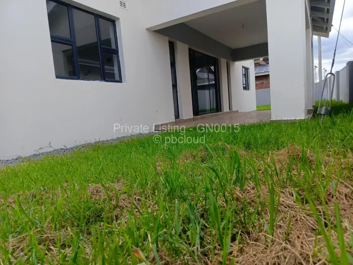 Townhouse/Cluster for Sale in Arlington, Harare