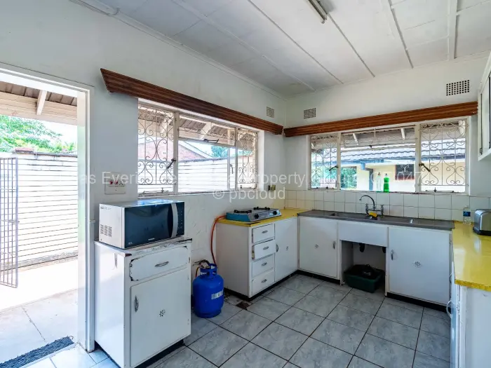 5 Bedroom House to Rent in Mount Pleasant