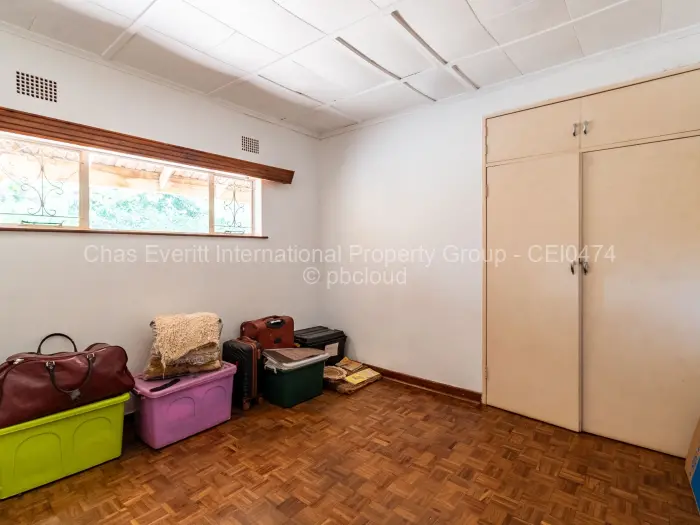 5 Bedroom House to Rent in Mount Pleasant