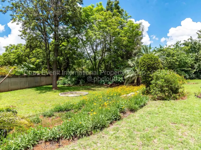 5 Bedroom House to Rent in Mount Pleasant