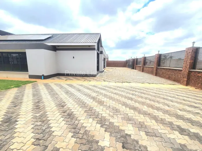 5 Bedroom House for Sale in Mount Pleasant Heights, Harare