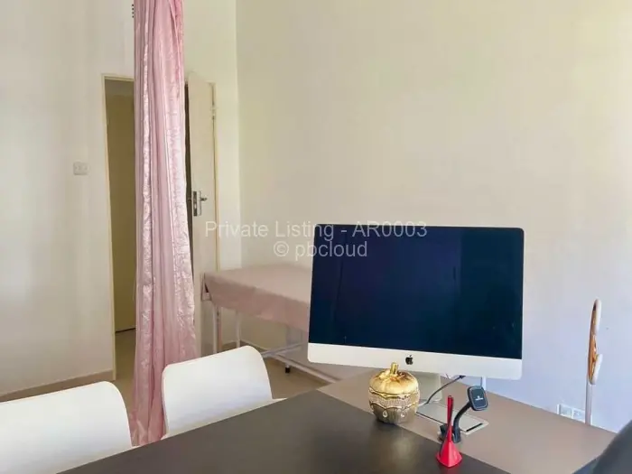 Office to Rent in Borrowdale