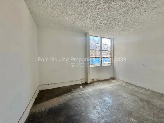 Warehouse/Industrial to Rent in Msasa