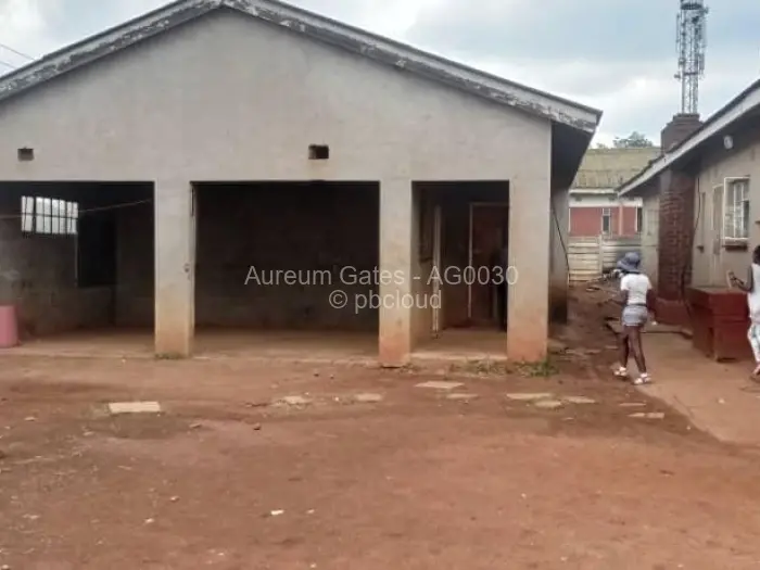 4 Bedroom House for Sale in Hatcliffe, Harare