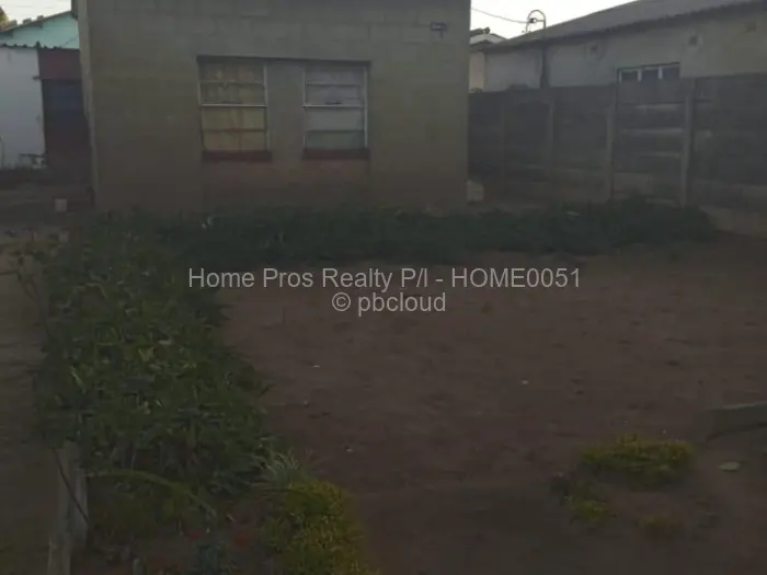 2 Bedroom House for Sale in Zengeza, Chitungwiza