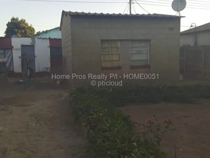 2 Bedroom House for Sale in Zengeza, Chitungwiza