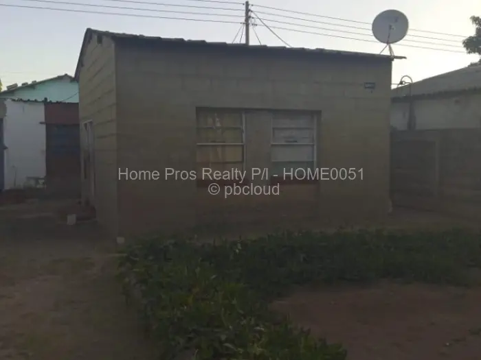 2 Bedroom House for Sale in Zengeza, Chitungwiza