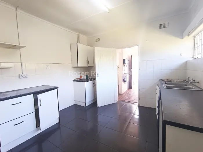 3 Bedroom House to Rent in Mabelreign, Harare