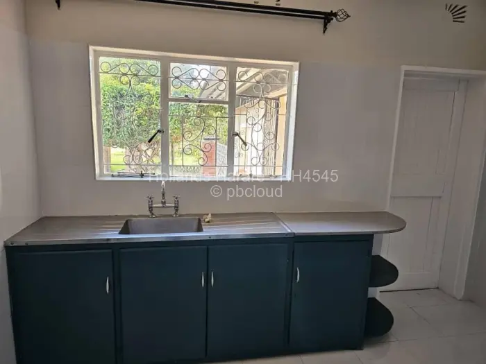 3 Bedroom House to Rent in Waterfalls