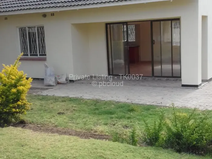 2 Bedroom Cottage/Garden Flat to Rent in The Grange, Harare