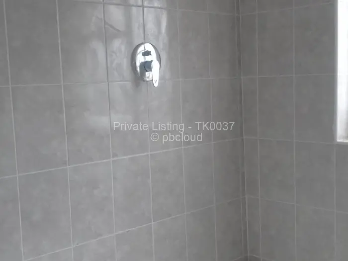 2 Bedroom Cottage/Garden Flat to Rent in The Grange, Harare