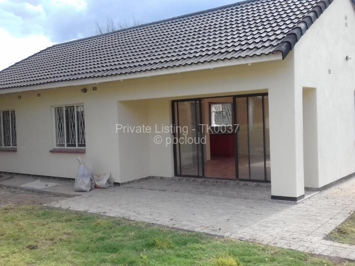 2 Bedroom Cottage/Garden Flat to Rent in The Grange, Harare