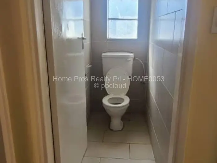 Flat/Apartment to Rent in Mabelreign, Harare